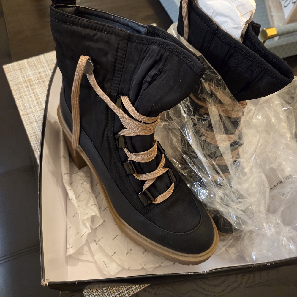 Stylish Black and Tan Women's DOLCE VITA Boots